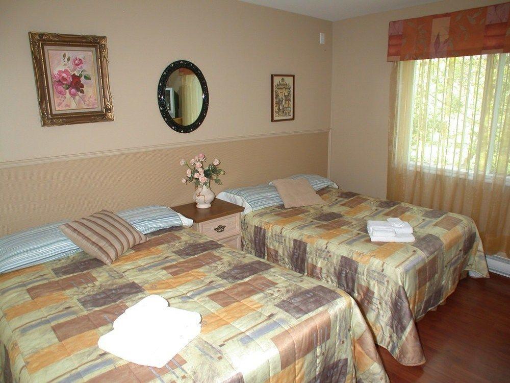 Motel Derfal Repentigny Exteriör bild
