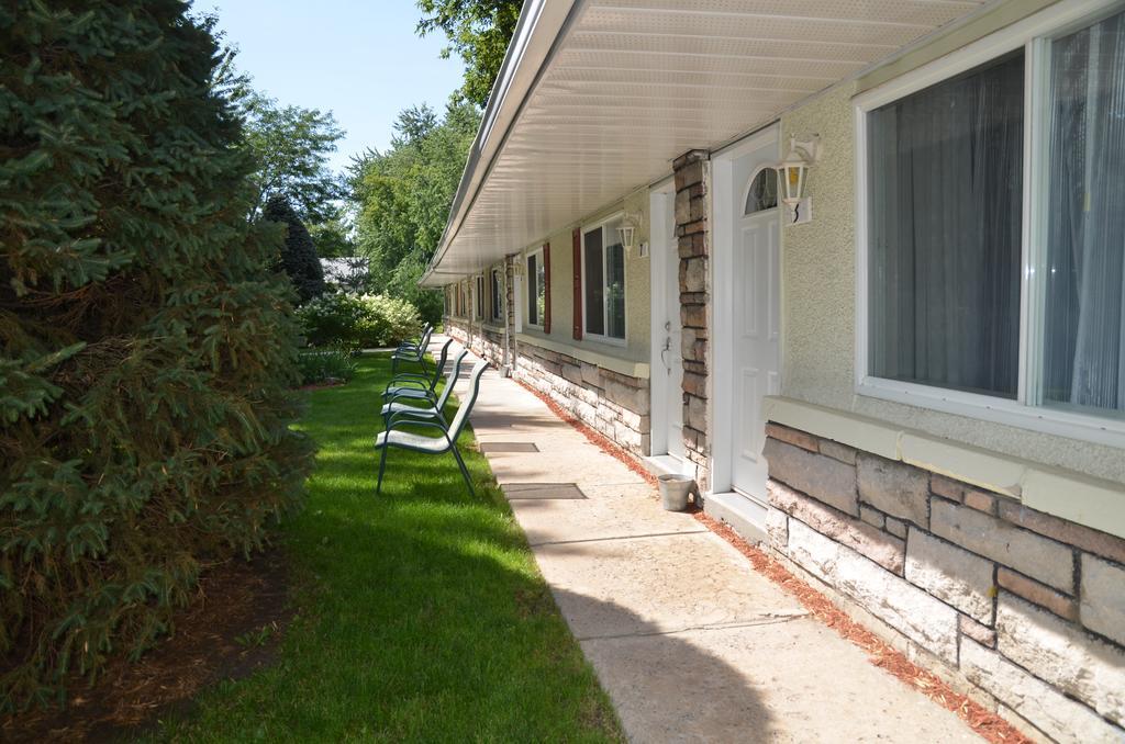 Motel Derfal Repentigny Exteriör bild