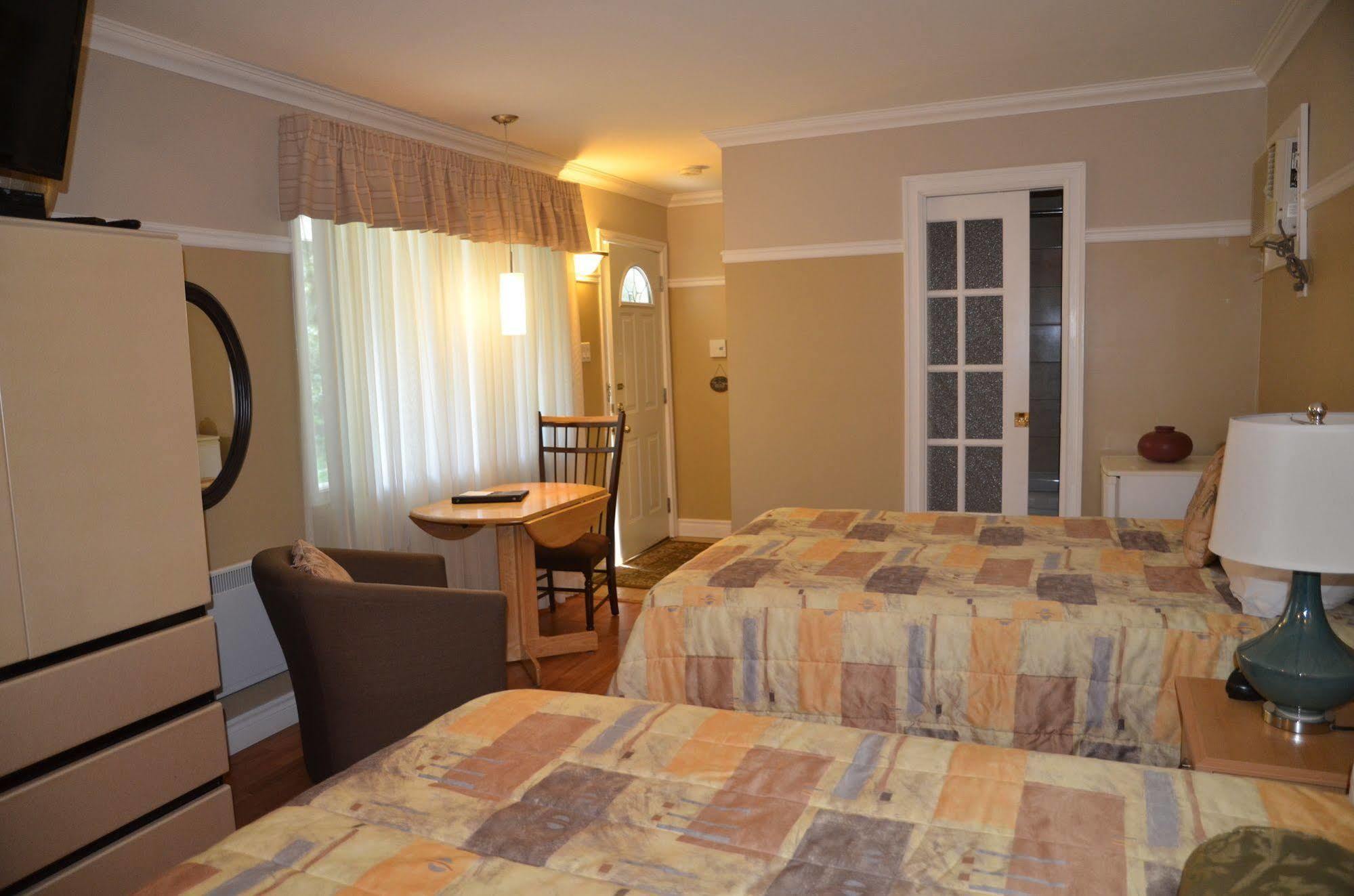 Motel Derfal Repentigny Exteriör bild