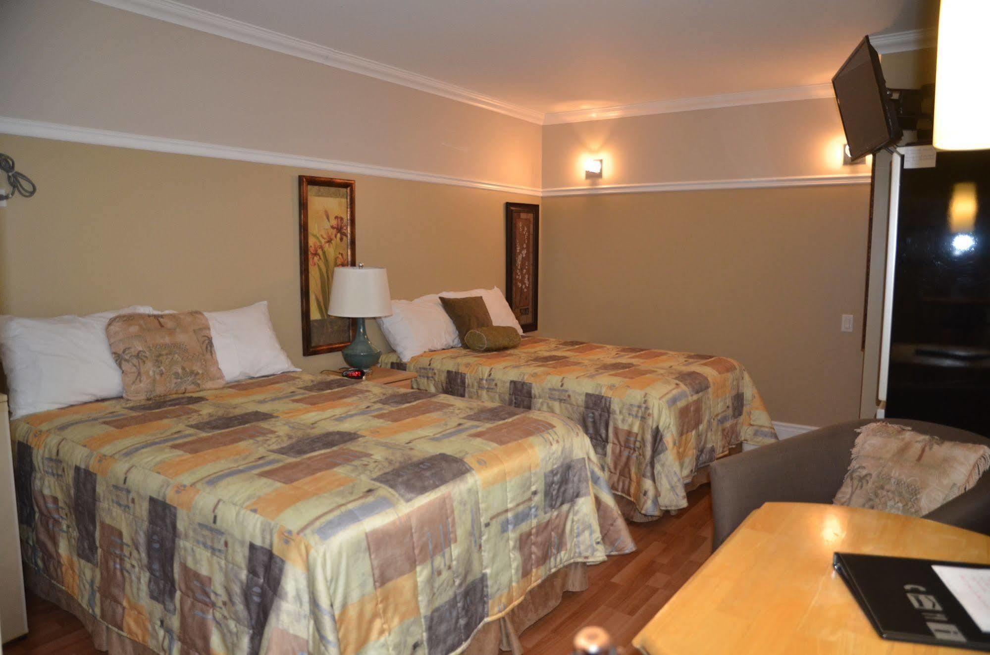 Motel Derfal Repentigny Exteriör bild